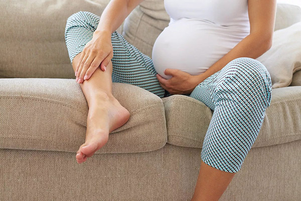 Bà bầu bị chuột rút về đêm