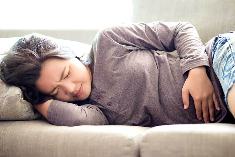 Đau bụng dữ dội