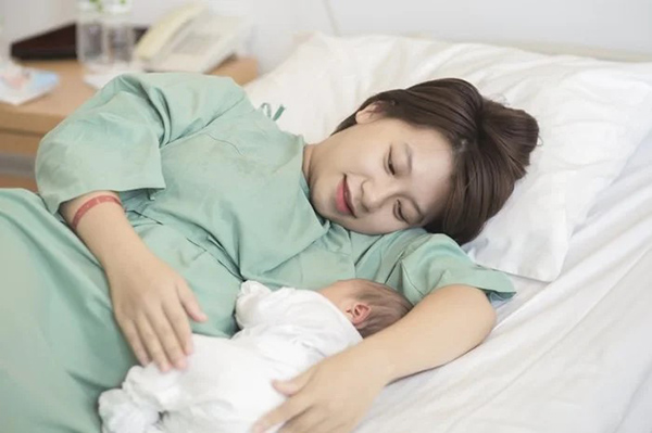 Sau sinh 1 tuần hết sản dịch